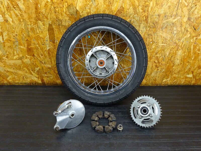 【251037】エストレヤカスタム(BJ250A)◇ リアホイール 17×2.15 TAKASAGO タカサゴリム ハブ スプロケ ドラム 【エストレア RS キャブ車 | 中古バイクパーツ通販・買取 ジャンクヤード鳥取 JunkYard