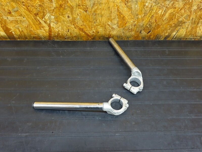 【251038】CBR250RR(MC22)◇ セパレートハンドル セパハン 加工品?? Φ37mm | 中古バイクパーツ通販・買取 ジャンクヤード鳥取 JunkYard