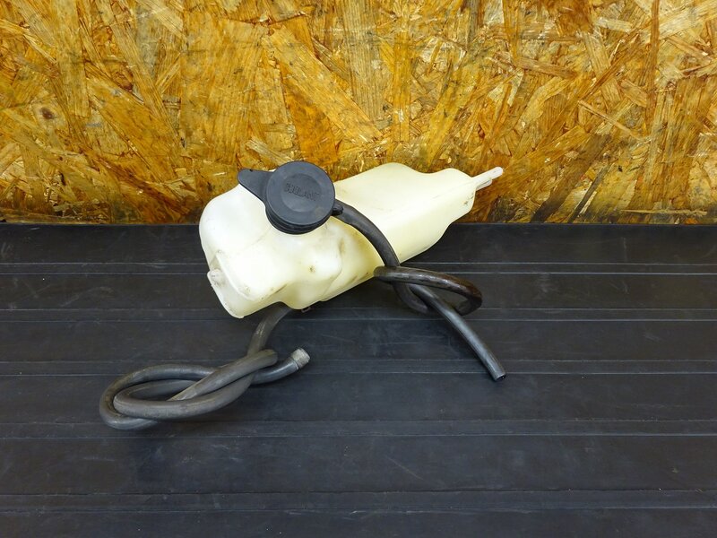 【251038】CBR250RR(MC22)◇ クーラントタンク サブタンク リザーブタンク リザーバータンク ラジエータータンク | 中古バイクパーツ通販・買取 ジャンクヤード鳥取 JunkYard