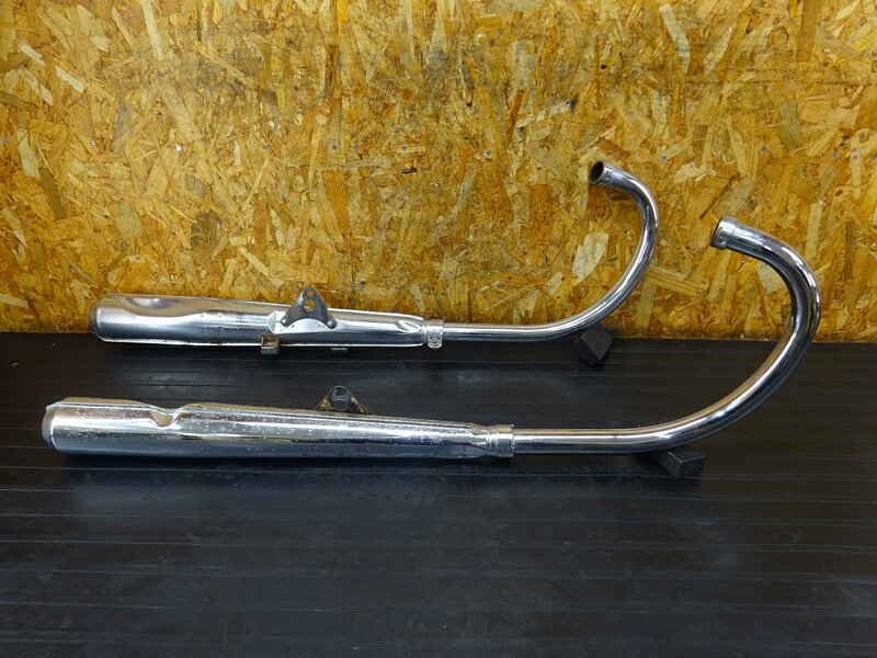 【251044】CB350(CB350-1069)◆ マフラー エキパイ サイレンサー ステー HM317 穴あき/メッキ剥がれ有 【検索:CB250 エクスポート セニア | 中古バイクパーツ通販・買取 ジャンクヤード鳥取 JunkYard