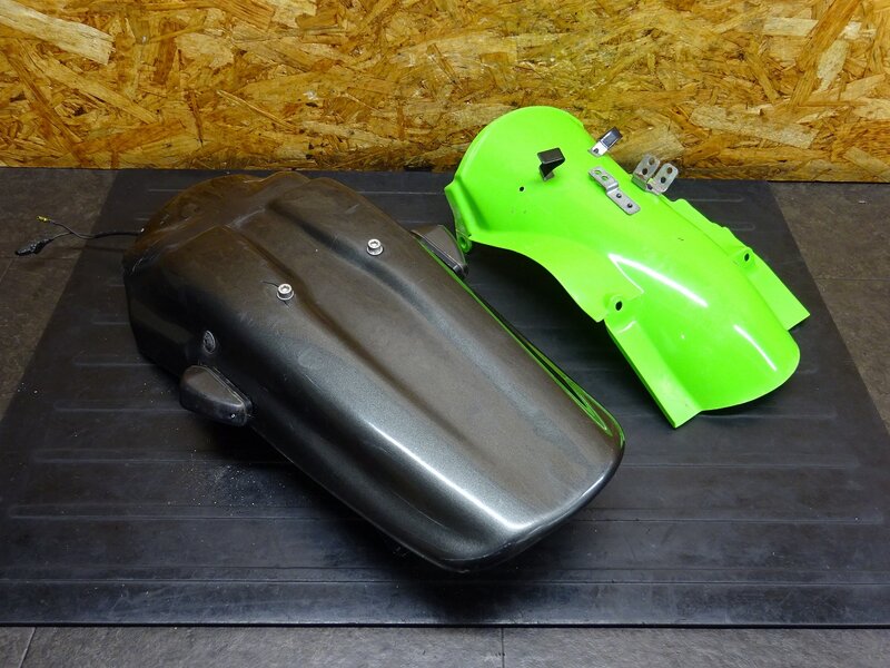 【251107】KLX250(LX250E-A05)◆ 社外リアフェンダー メイヤー? MAIER? フェンダーレス テール/ブレーキランプ 加工有 【04’ Dトラッカー | 中古バイクパーツ通販・買取　ジャンクヤード鳥取　JunkYard