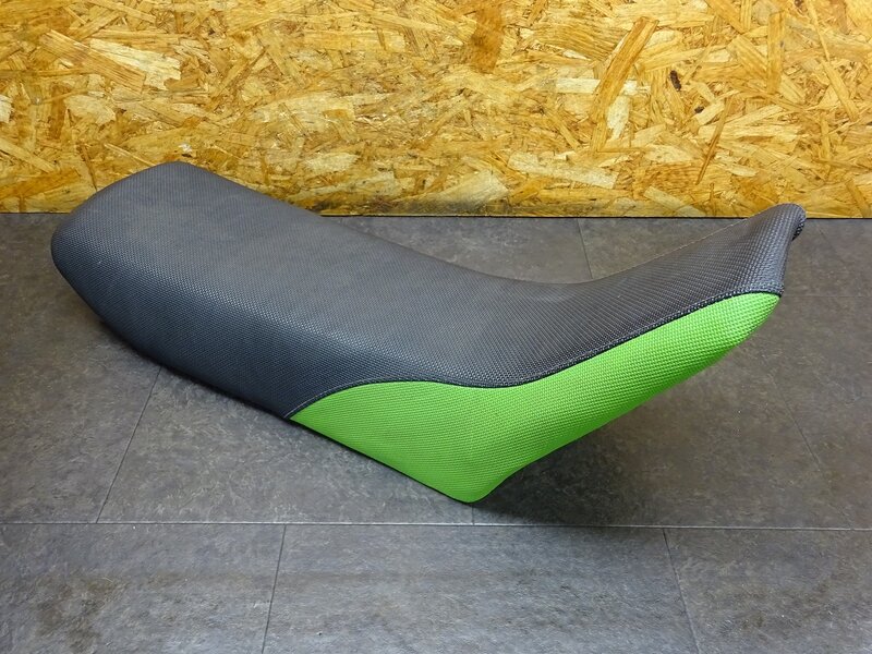 【251114】KDX125SR(DX125A-016)◆ シート 張替有 【検索：200 220 250 | 中古バイクパーツ通販・買取　ジャンクヤード鳥取　JunkYard