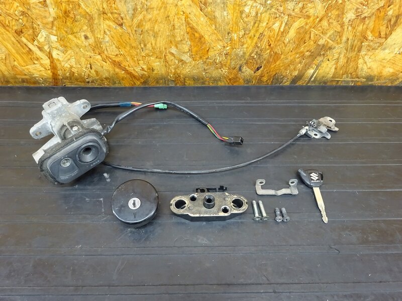 【251117】ジェンマ250(CJ47A-101)◇ キーセット メインキー イグニッションキー メットインボックスキー タンクキャップ シートロック | 中古バイクパーツ通販・買取　ジャンクヤード鳥取　JunkYard