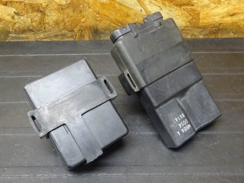 【251121】VTR1000F(SC36-1100)■ CDI イグナイター 始動確認後取外し 【ファイアーストーム | 中古バイクパーツ通販・買取　ジャンクヤード鳥取　JunkYard