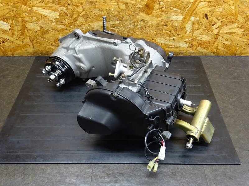 【251225】スーパーモレ(FA14B-133)◆ 中古エンジン 始動確認後取り外し!! ジェネレーター セルモーター 【FA14A モレット 1105km外し | 中古バイクパーツ通販・買取　ジャンクヤード鳥取　JunkYard