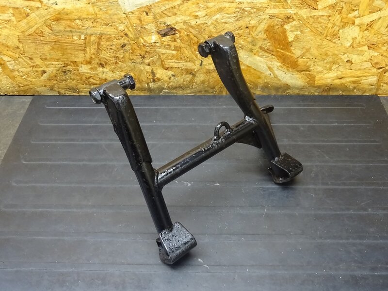 【260215】SR400(RH01J-008)◇ センタースタンド 色塗り/錆有 | 中古バイクパーツ通販・買取　ジャンクヤード鳥取　JunkYard
