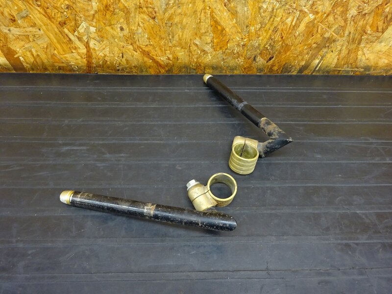 【260312】ゼファー400(ZR400C-094)◇ 社外セパレートハンドル セパハン Φ39mm 曲がり有 ハリケーン?? ※検:エストレヤ バリオス 【C5 | 中古バイクパーツ通販・買取　ジャンクヤード鳥取　JunkYard