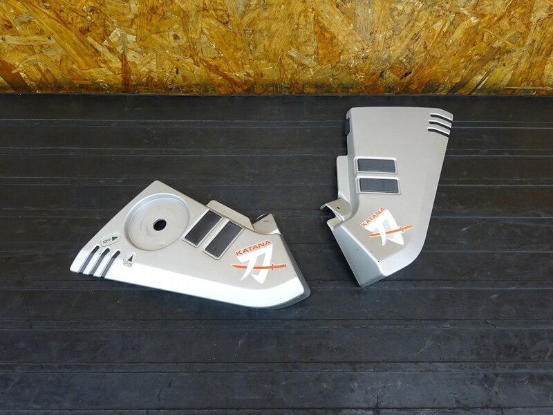 【260313】GSX250S(GJ76A-103)◇ サイドカバー左右セット サイドカウル 傷/補修歴有 【刀 カタナ | 中古バイクパーツ通販・買取　ジャンクヤード鳥取　JunkYard