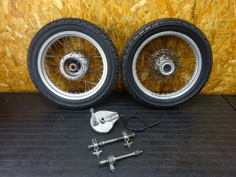 【250518】FTR223(MC34-1110)■ ホイール前後セット フロント18×2.50 リア18×3.00 アクスルシャフト ドラムパネル メーターギア/ワイヤー | 中古バイクパーツ通販・買取　ジャンクヤード鳥取　JunkYard