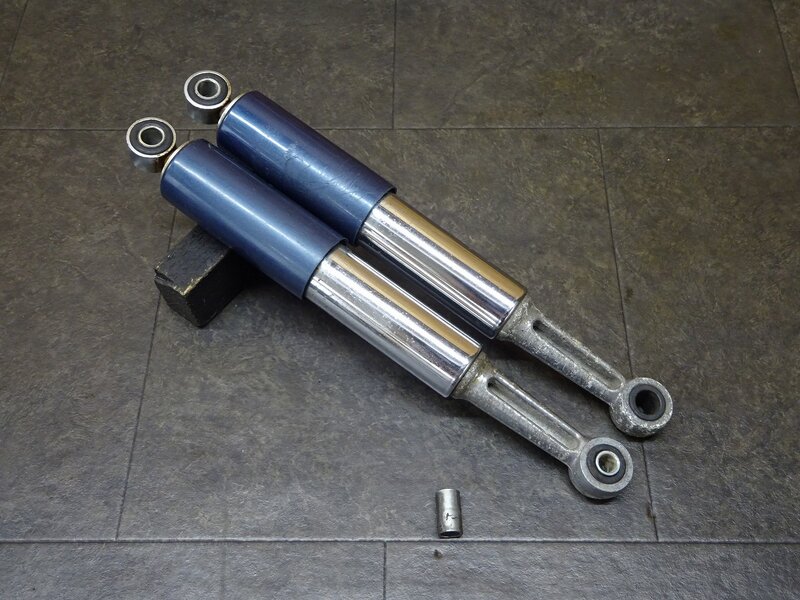 【250517】スーパーカブ50(AA01-1542)◆ リアサスペンション リアサスリヤサス | 中古バイクパーツ通販・買取　ジャンクヤード鳥取　JunkYard