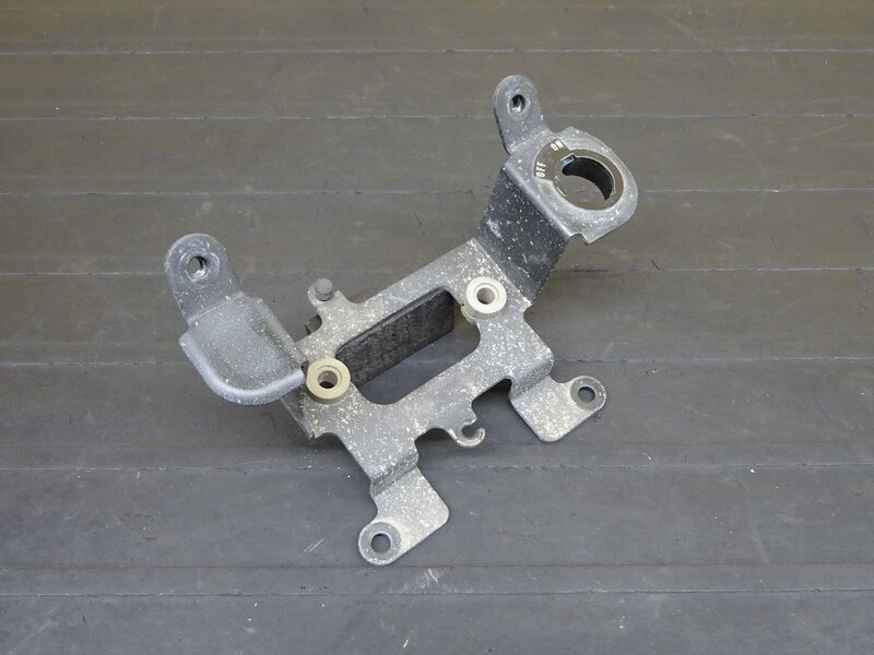 【250616】KSR110(KL110A-000)◆ スピードメーターステー メーターステー | 中古バイクパーツ通販・買取　ジャンクヤード鳥取　JunkYard