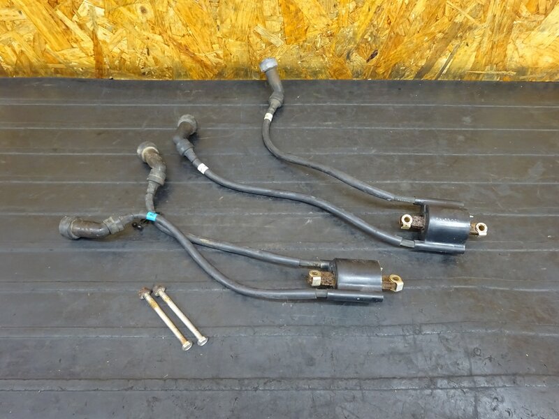 【250626】XJR1300(RP03J-001)◇ イグニッションコイル プラグコード プラグキャップ | 中古バイクパーツ通販・買取　ジャンクヤード鳥取　JunkYard