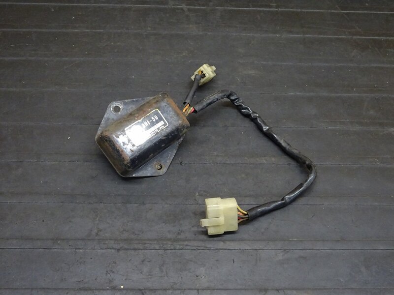 【250724】SR400(1JR-269)◆ CDI イグナイター 3HI-50 【検:SR500 1JN 2J2 2H6 | 中古バイクパーツ通販・買取　ジャンクヤード鳥取　JunkYard