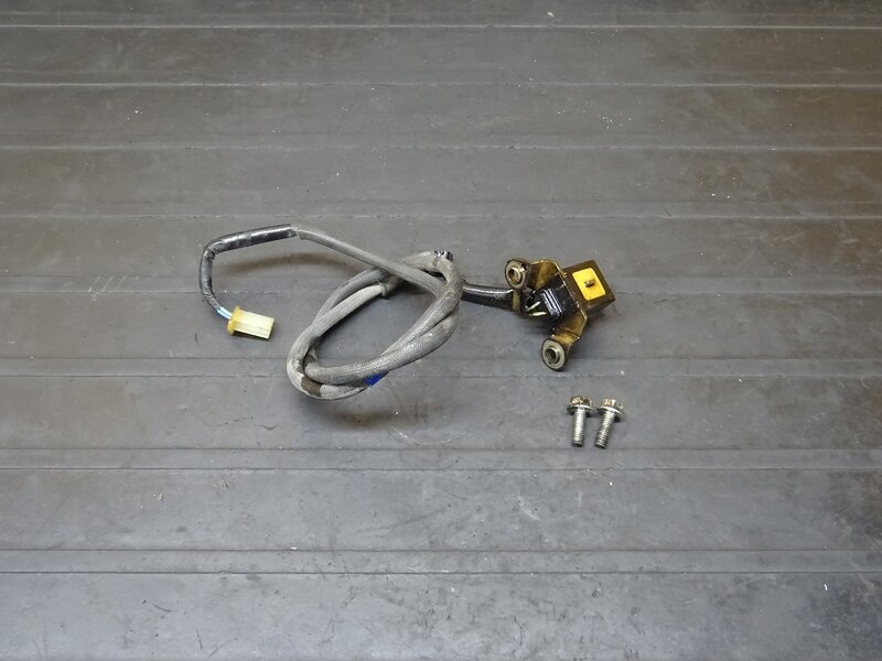 【250807】GB400TT(NC20-1011)◆ ピックアップコイル ※エンジンパーツ【検索:GB500TT | 中古バイクパーツ通販・買取　ジャンクヤード鳥取　JunkYard