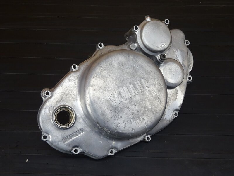 【250914】SR500(1JN-226)● クラッチカバー エンジンカバー 腐食有 ※エンジンパーツ【検索:2J2 SR400 2H6 1JR | 中古バイクパーツ通販・買取　ジャンクヤード鳥取　JunkYard