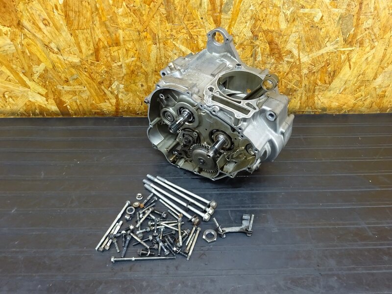 【251012】グース350(NK42A-101)◇ エンジン腰下 クランクシャフト ケース コンロッド ミッション ※エンジンパーツ 【グース250 Goose | 中古バイクパーツ通販・買取　ジャンクヤード鳥取　JunkYard