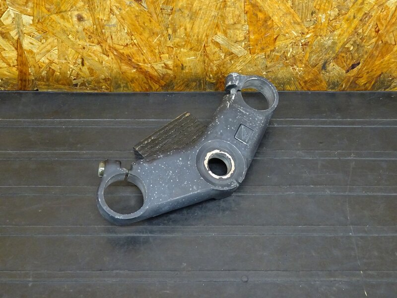 【251224】NSR250R SP(MC28-1100)◇ トップブリッジ ※検:MC21 【流用車外し | 中古バイクパーツ通販・買取　ジャンクヤード鳥取　JunkYard