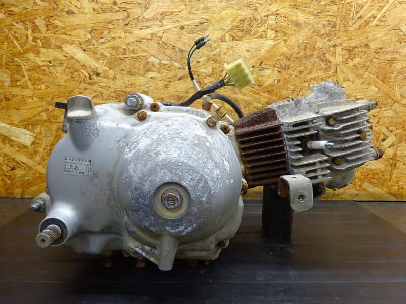 【260106】MD90(MD90-1924)◆ 中古エンジン 始動確認後取り外し!! ジェネレーター ホンダ純正 横型 ボルト折れ有 【郵政カブ | 中古バイクパーツ通販・買取　ジャンクヤード鳥取　JunkYard