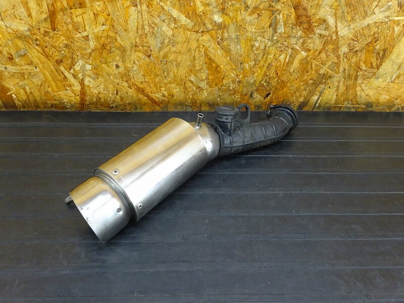 【260201】フォルツァZ(MF08-1018)◇ 社外エアクリーナーボックス エアクリボックス エアクリ 砲弾型 | 中古バイクパーツ通販・買取　ジャンクヤード鳥取　JunkYard