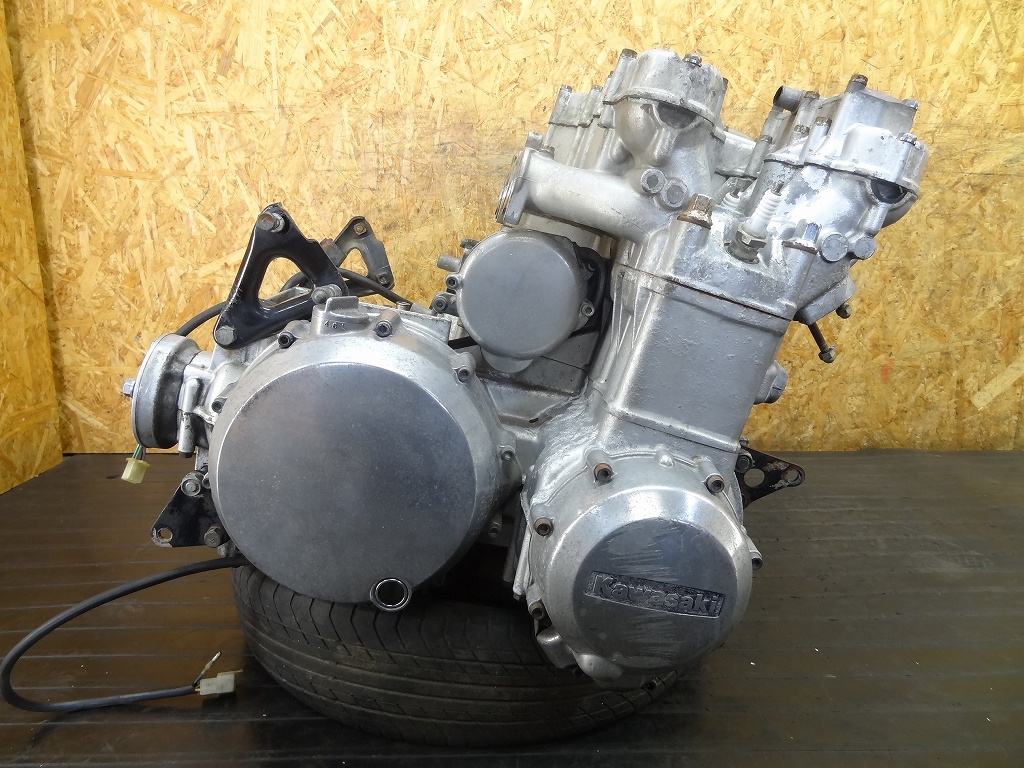 180313.K】Z1300(KZT30A-006)☆エンジン セルモーター付 クランキング 
