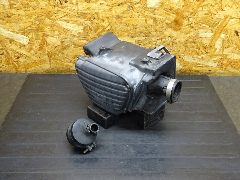 【250724】SR400(1JR-269)◆ エアクリーナーボックス エアクリボックス ブローバイ 破損有 【検:SR500 1JN 2J2 2H6 | 中古バイクパーツ通販・買取　ジャンクヤード鳥取　JunkYard