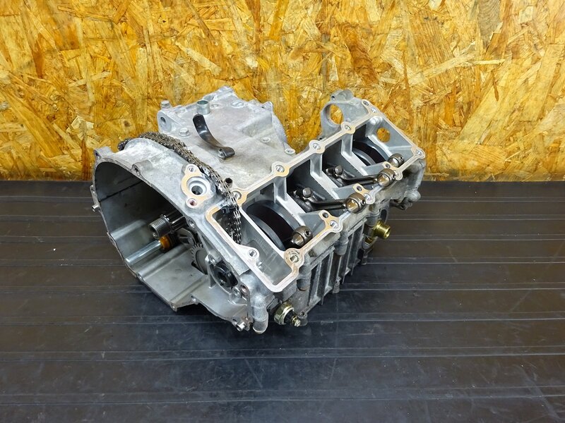 【251001】ZXR250(ZX250C-012)◇ エンジン腰下 クランクケース クランクシャフト ミッション ※エンジンパーツ【検:バリオス ZX250 | 中古バイクパーツ通販・買取　ジャンクヤード鳥取　JunkYard
