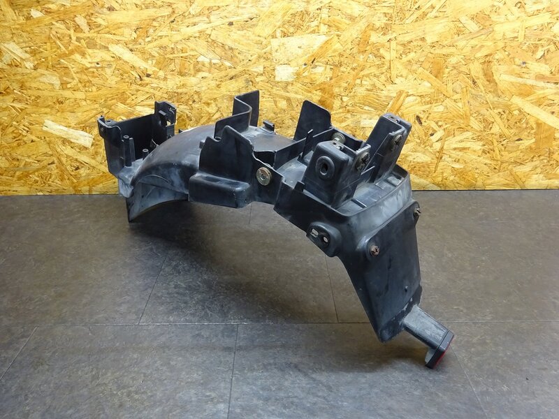 【251008】VT250スパーダ(MC20-1004)◆ リアインナーフェンダー リアフェンダー | 中古バイクパーツ通販・買取　ジャンクヤード鳥取　JunkYard