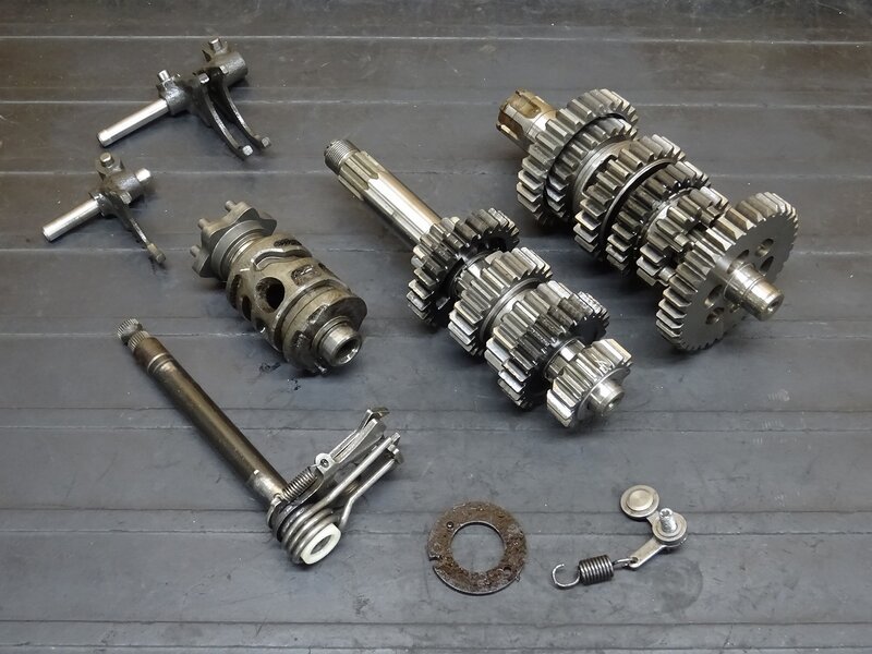 【251118】KDX200SR(DX200G-004)◆ ミッション シフトシャフト シフトフォーク/ドラム ※エンジンパーツ【検索:125 220 250 | 中古バイクパーツ通販・買取　ジャンクヤード鳥取　JunkYard