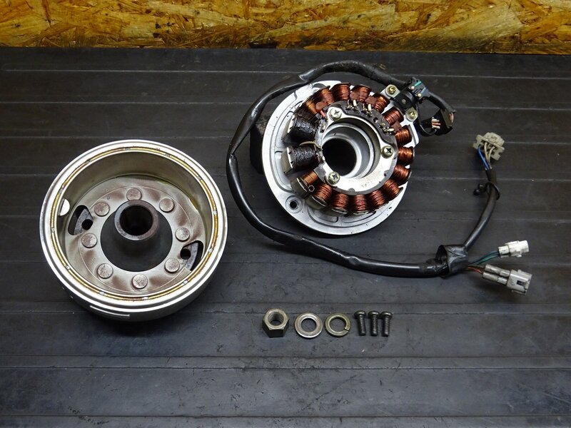 【251124】SR400◆ ジェネレーター ピックアップコイル フライホイール ※エンジンパーツ 【検索：1JR 2H6 1JN 2J2 | 中古バイクパーツ通販・買取　ジャンクヤード鳥取　JunkYard