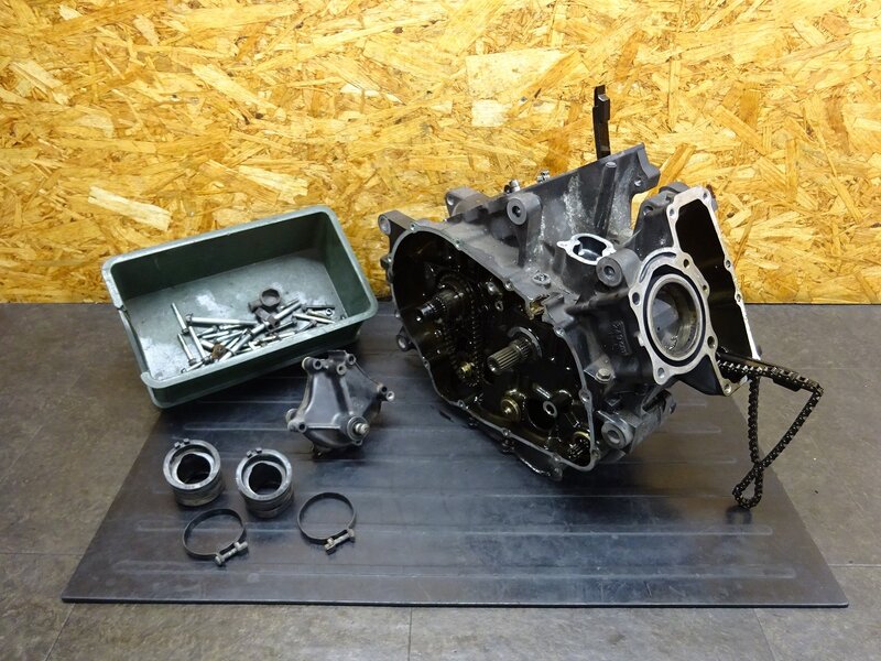 【251206】VTR250(MC33-1602)◆ エンジン腰下 ミッション クランクシャフト コンロッド ※エンジンパーツ【Fi | 中古バイクパーツ通販・買取　ジャンクヤード鳥取　JunkYard