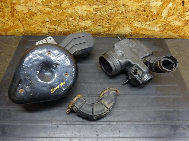 【251211】スティード400(NC26-1441)◆ 社外エアクリーナーボックス エアクリボックス エアクリカバー 色塗り/腐食有 | 中古バイクパーツ通販・買取　ジャンクヤード鳥取　JunkYard