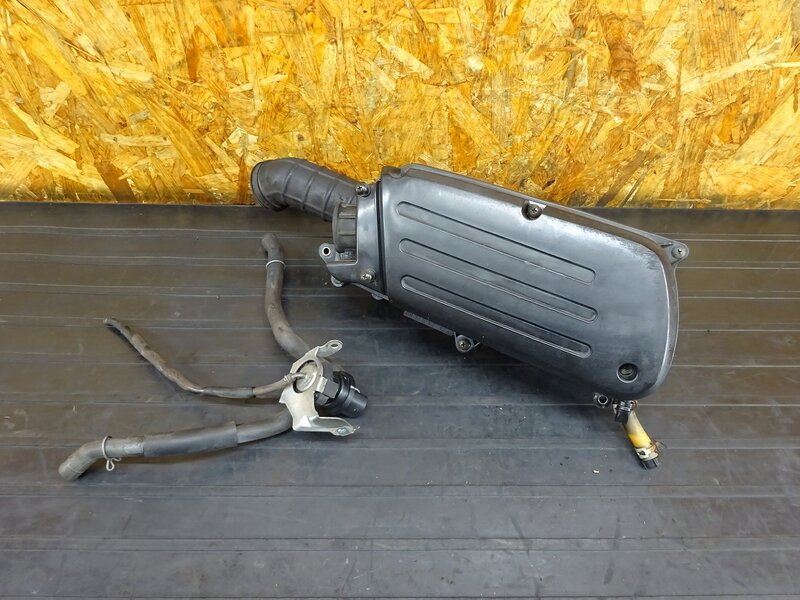 【260206】PS250(MF09-1002)◇ エアクリーナーボックス エアクリボックス エアクリ ブローバイ 【角目 | 中古バイクパーツ通販・買取　ジャンクヤード鳥取　JunkYard
