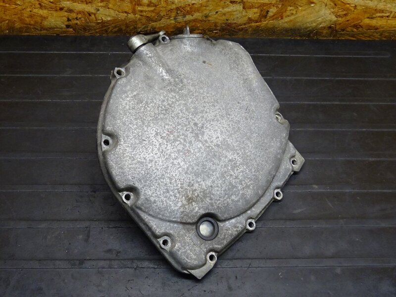 【260218】GS10X◆ クラッチカバー エンジンカバー右 キャップ穴あけ加工/欠け有 ※エンジンパーツ【検索：GSX1000S GSX1100S カタナ 刀 | 中古バイクパーツ通販・買取　ジャンクヤード鳥取　JunkYard