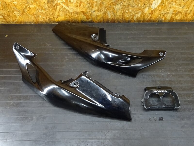 【250505】CBR250RR(MC22-1009)◆ シートカウルセット テールカウル リアカウル センターカウル 割れ/破損/色塗り有 【規制前 | 中古バイクパーツ通販・買取　ジャンクヤード鳥取　JunkYard
