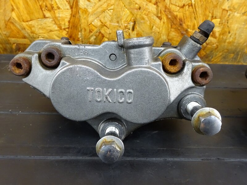 4個 (1台分) レイズ LPS CAP (6H-139.7) 4x4車用オプション