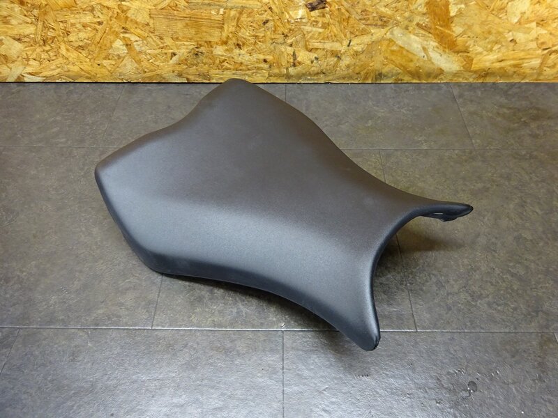 【250614】CBR1000RR SP(SC59-1600)◆ シート メインシート 汚れ/擦れ有 【後期 | 中古バイクパーツ通販・買取　ジャンクヤード鳥取　JunkYard
