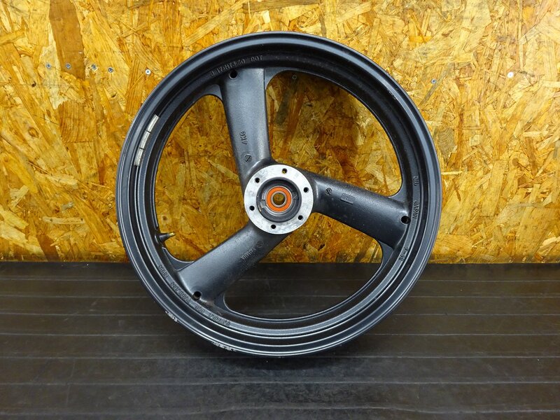【250824】XJR1300(RP01J-002)◇ フロントホイール 17×3.50 F-42 4KG YAMAHA 削れ有 【RP03J | 中古バイクパーツ通販・買取　ジャンクヤード鳥取　JunkYard