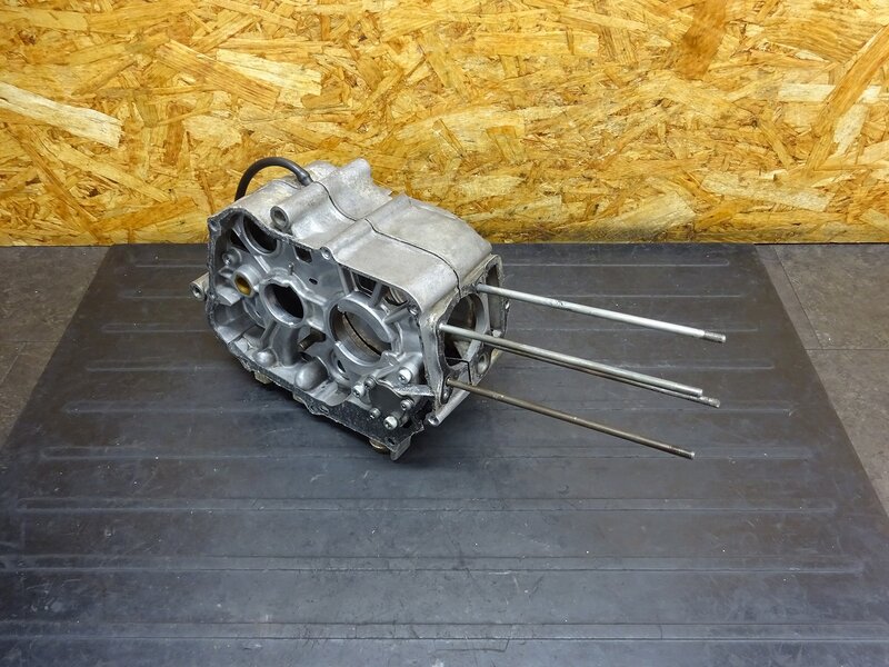 【250826】◆ クランクケース左右セット ※ST70E外し 6V 【検索：モンキー ゴリラ ダックス | 中古バイクパーツ通販・買取　ジャンクヤード鳥取　JunkYard