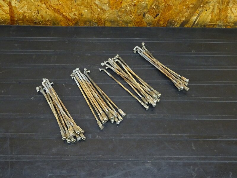 【250914】SR500(1JN-226)◇ フロントスポーク 36本 錆 腐食有 【検索:2J2 SR400 2H6 1JR | 中古バイクパーツ通販・買取　ジャンクヤード鳥取　JunkYard