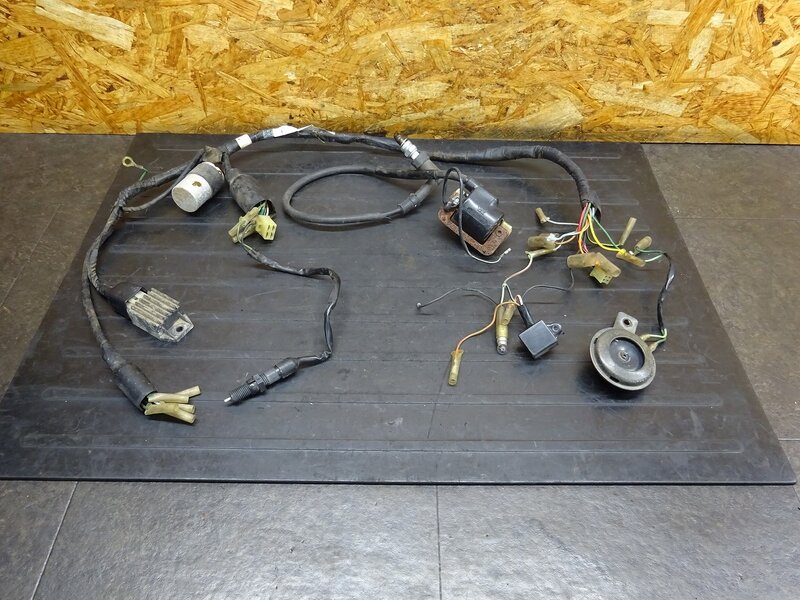 【250919】モンキー(Z50J-1604)◆ メインハーネス レギュレーター イグニッションコイル ブレーキスイッチ 【6V | 中古バイクパーツ通販・買取　ジャンクヤード鳥取　JunkYard