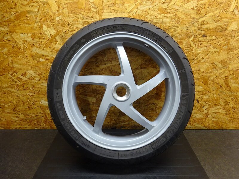 【251009】ドゥカティ ムルティストラーダ1000DS◆ リアホイール 17×5.50 削れ有 | 中古バイクパーツ通販・買取　ジャンクヤード鳥取　JunkYard