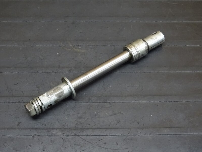 【251044】CB350(CB350-1069)◆ フロントアクスルシャフト 【検索:CB250 エクスポート セニア | 中古バイクパーツ通販・買取 ジャンクヤード鳥取 JunkYard
