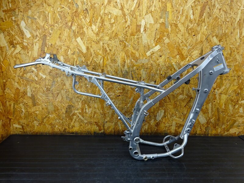 【251107】KLX250(LX250E-A05)◆ 書付中古フレーム メインフレーム ボルト残り/破損有 【04’ Dトラッカー | 中古バイクパーツ通販・買取　ジャンクヤード鳥取　JunkYard