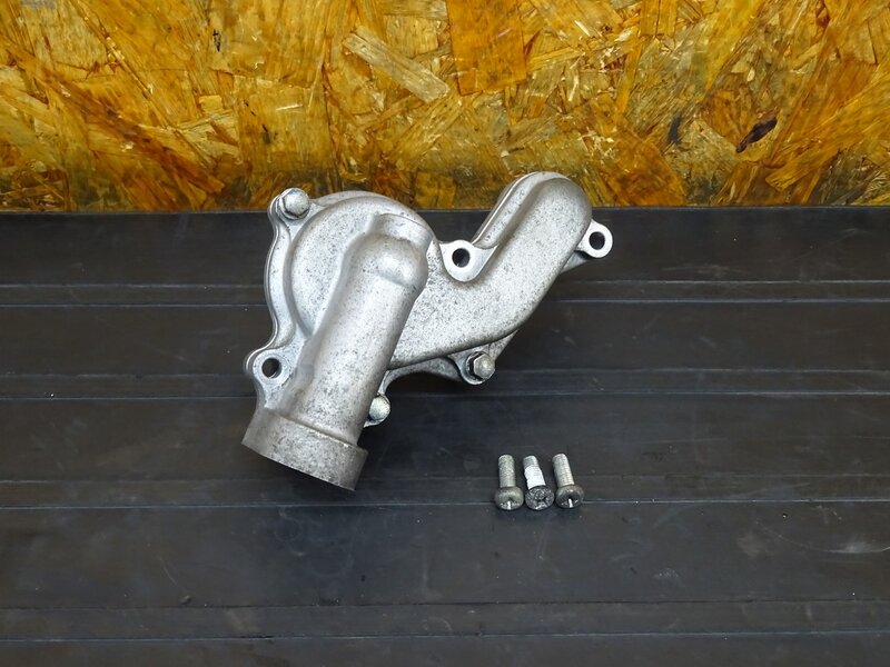 【251117】ジェンマ250(CJ47A-101)◇ ウォーターポンプ ウオーターポンプ カバー ※エンジンパーツ | 中古バイクパーツ通販・買取　ジャンクヤード鳥取　JunkYard