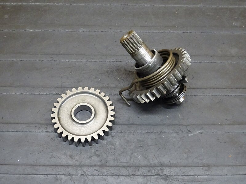 【251202】 CRM250R(MD24-1402)◆ キックスピンドル ※エンジンパーツ【検索：CRM250AR MD32 | 中古バイクパーツ通販・買取　ジャンクヤード鳥取　JunkYard