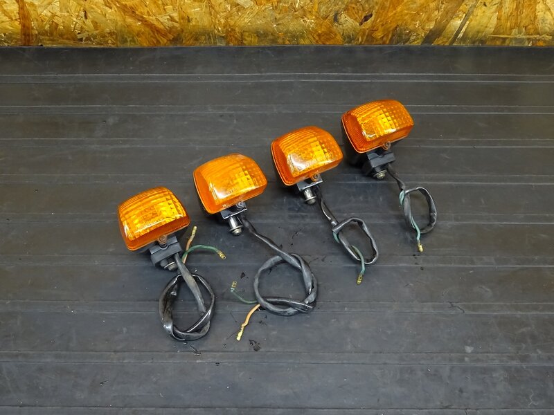 【251212】CBR250RR(MC22-1052)◇ ウインカー前後左右セット フロント/リア ウィンカー 割れ有 【規制前 | 中古バイクパーツ通販・買取　ジャンクヤード鳥取　JunkYard