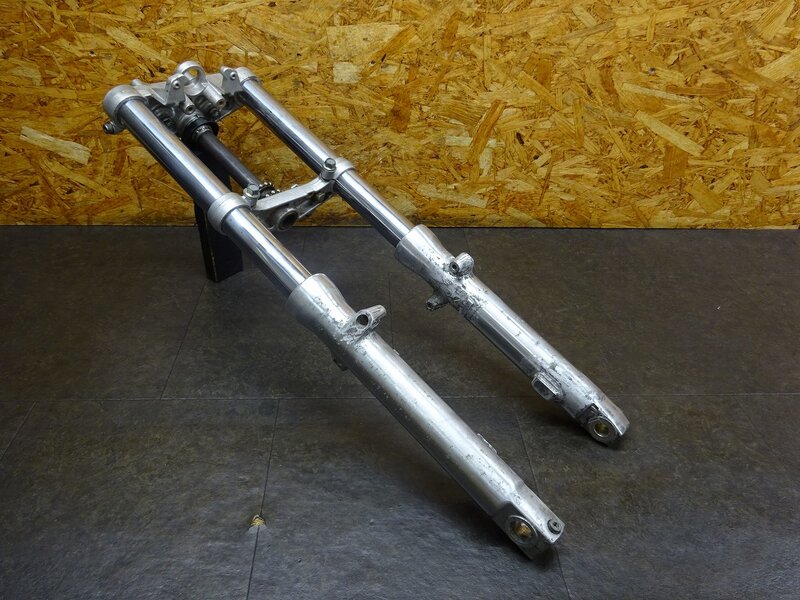 【251226】テンプター(NK43A-100)◆ フロントフォークセット インナーチューブ ボトムケース アンダーブラケット トップブリッジ 【ST400 | 中古バイクパーツ通販・買取　ジャンクヤード鳥取　JunkYard