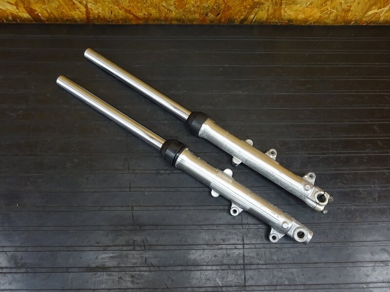 【260120】SR400(1JR-342)◇ フロントフォーク インナーチューブ ボトムケース 錆/削れ/曲がり有 【検:SR500 1JN 2J2 2H6 | 中古バイクパーツ通販・買取　ジャンクヤード鳥取　JunkYard