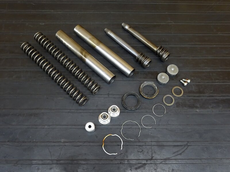 【260301】ZZR400(ZX400N-008)◇ フォークスプリング フロントフォークスプリング サス 【ZZ-R400 | 中古バイクパーツ通販・買取　ジャンクヤード鳥取　JunkYard