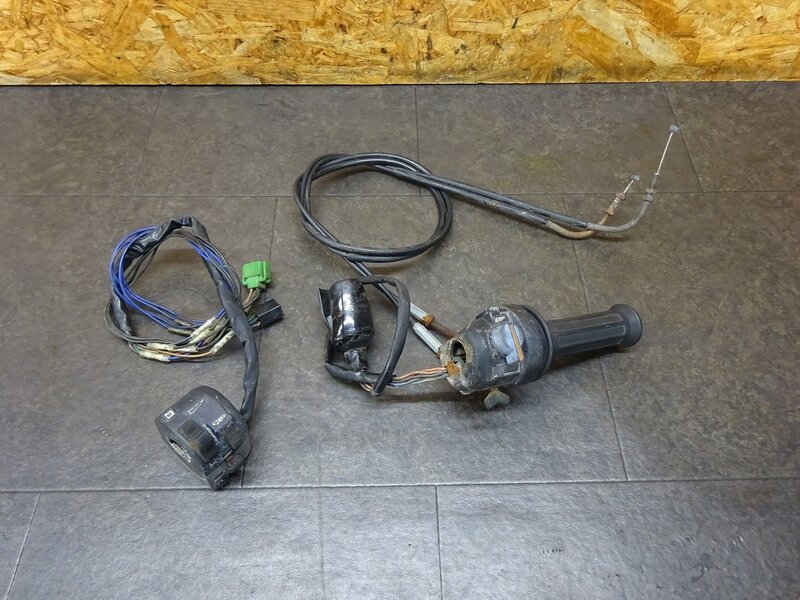 【250435】SR400(2H6-230)◆ ハンドルスイッチ左右セット スイッチボックス スイッチ固着 配線加工有 ジャンク 【SR500 2J2 1JR | 中古バイクパーツ通販・買取　ジャンクヤード鳥取　JunkYard